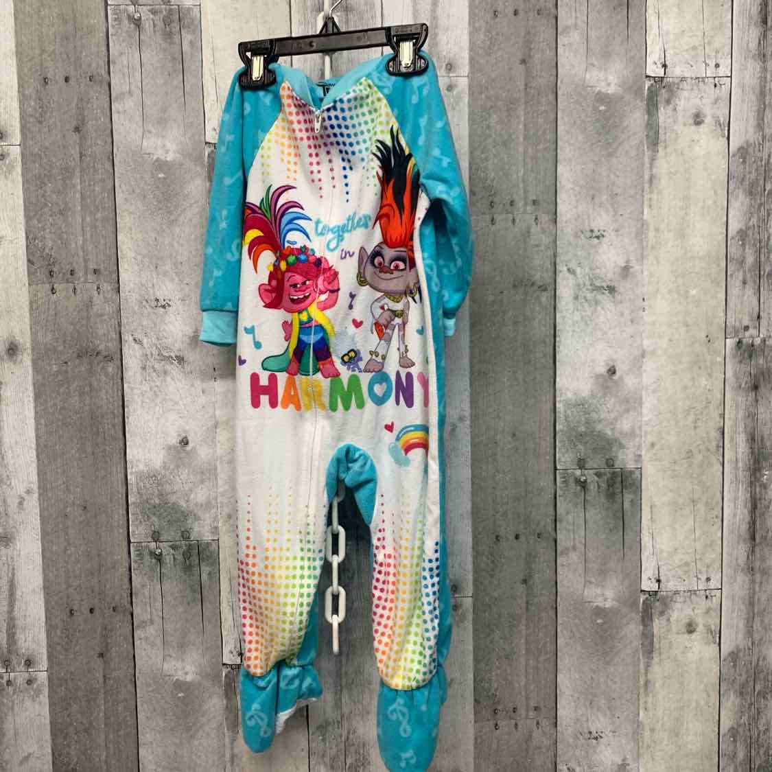 Size 2T Blue/White Dreamworks Footy PJs