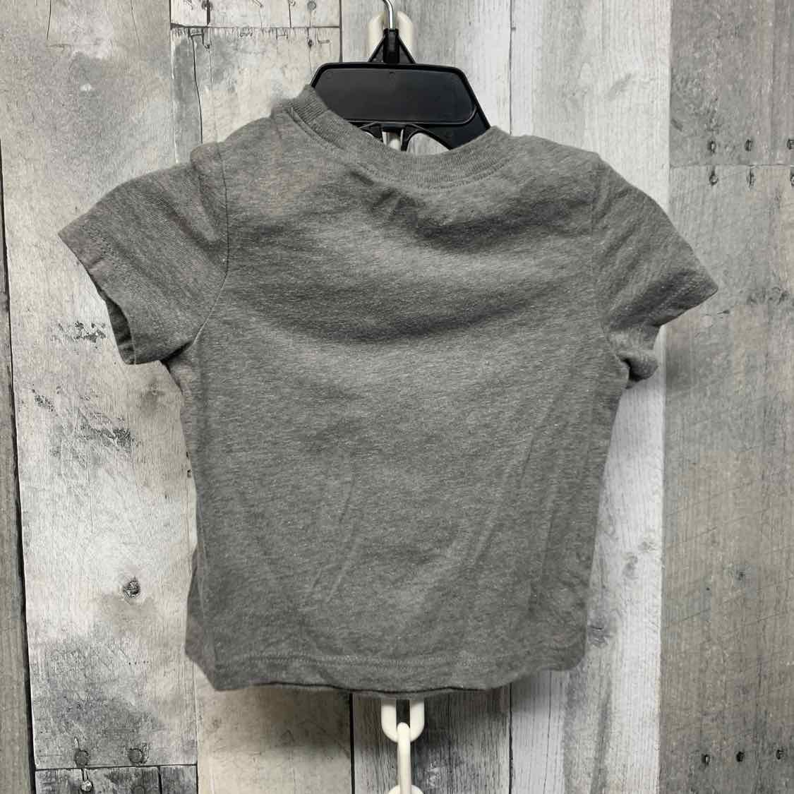 Size 6-12 Months Gray Old Navy T Shirt