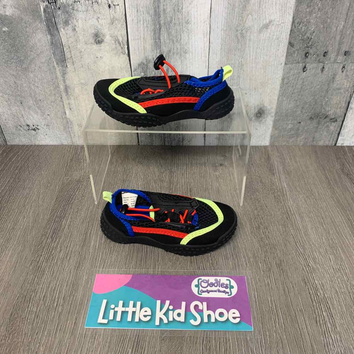 Size 5/6 Black/Red Wonder Nation Water Shoes