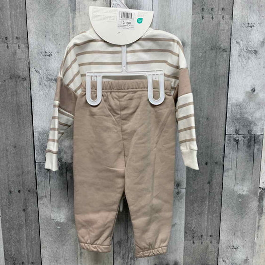 Size 12-18 Months Tan/White Mid Brand Shirt/Pants