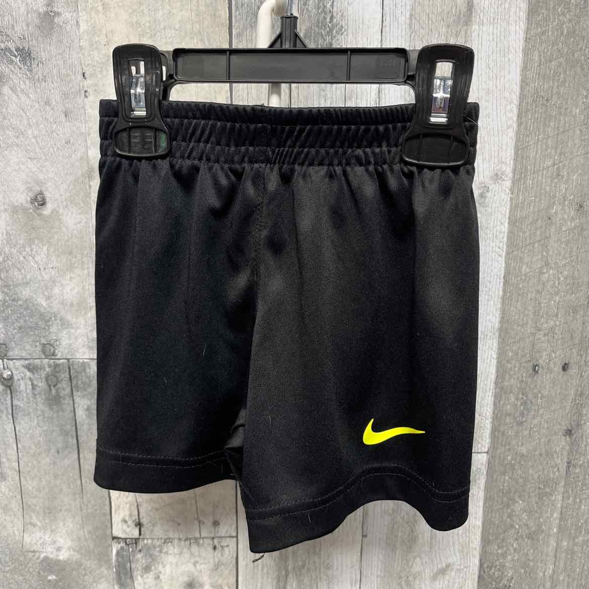 Size 2T Black/Green Sport Brand Shorts - Athletic