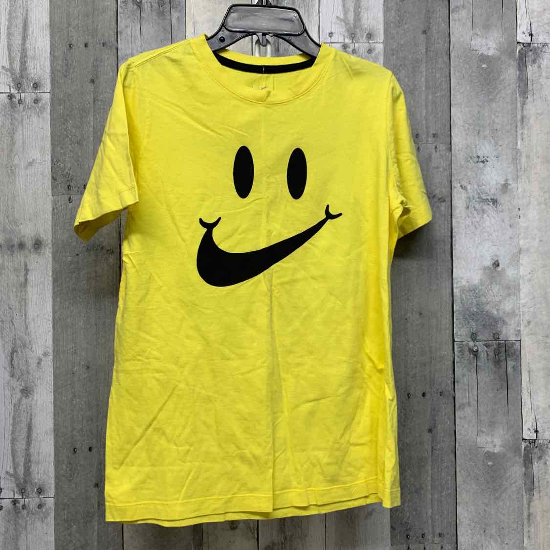 Size Large Yellow Sport Brand T Shirt - OodlesCB