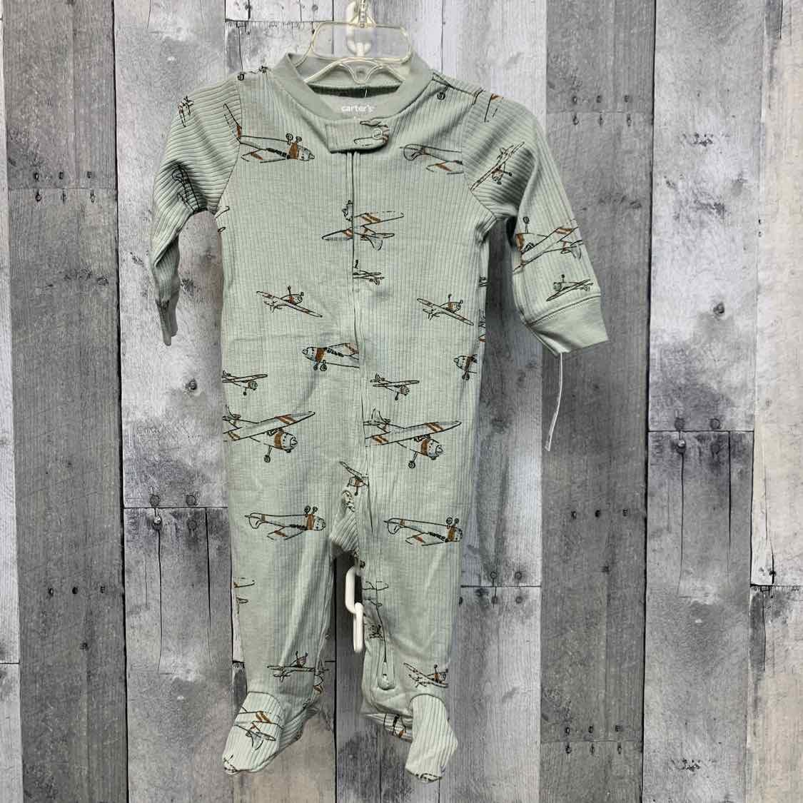 Size 6 Months Green Print Carter's Footy PJs