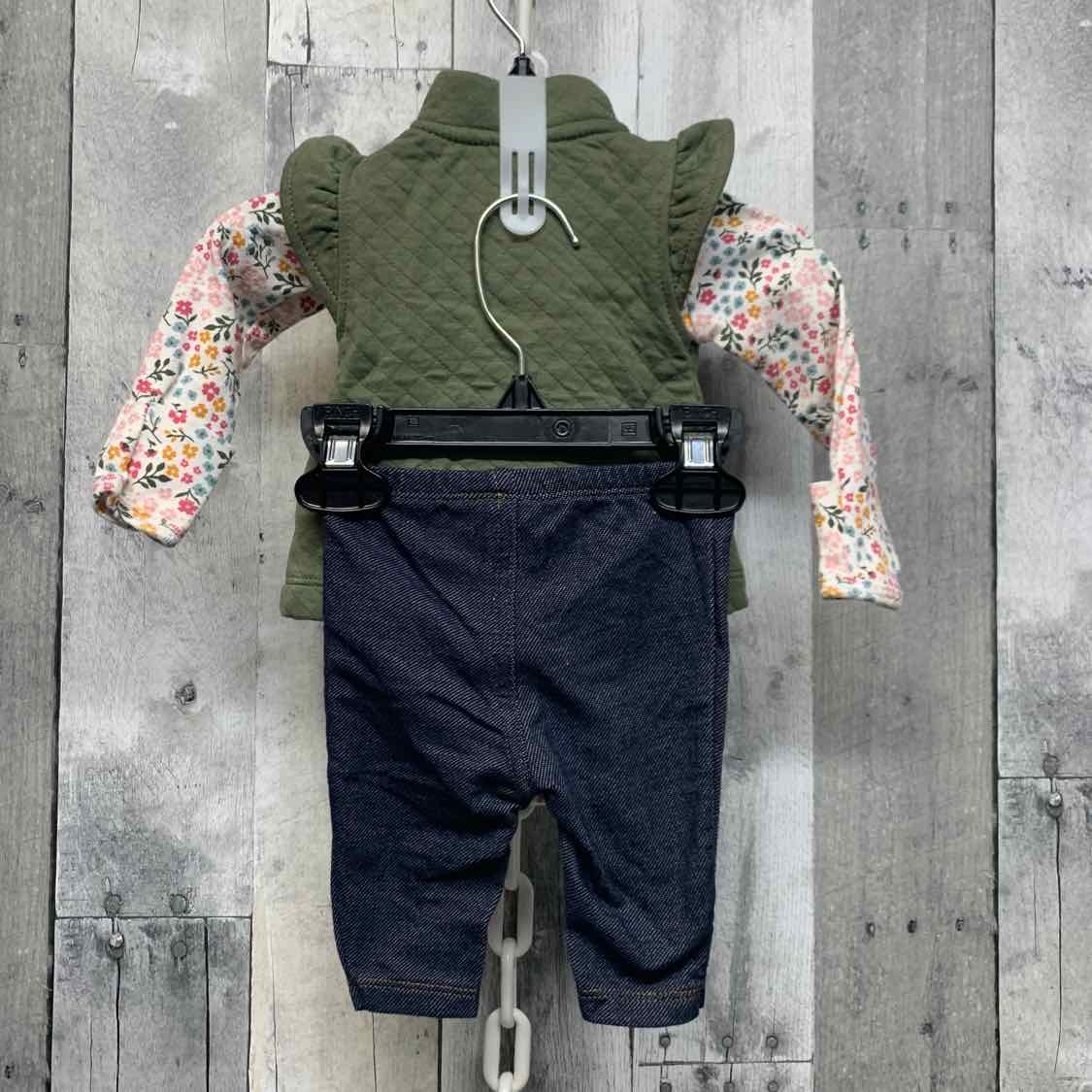 Size Newborn White Graphic Simple Joys Shirt/Pants