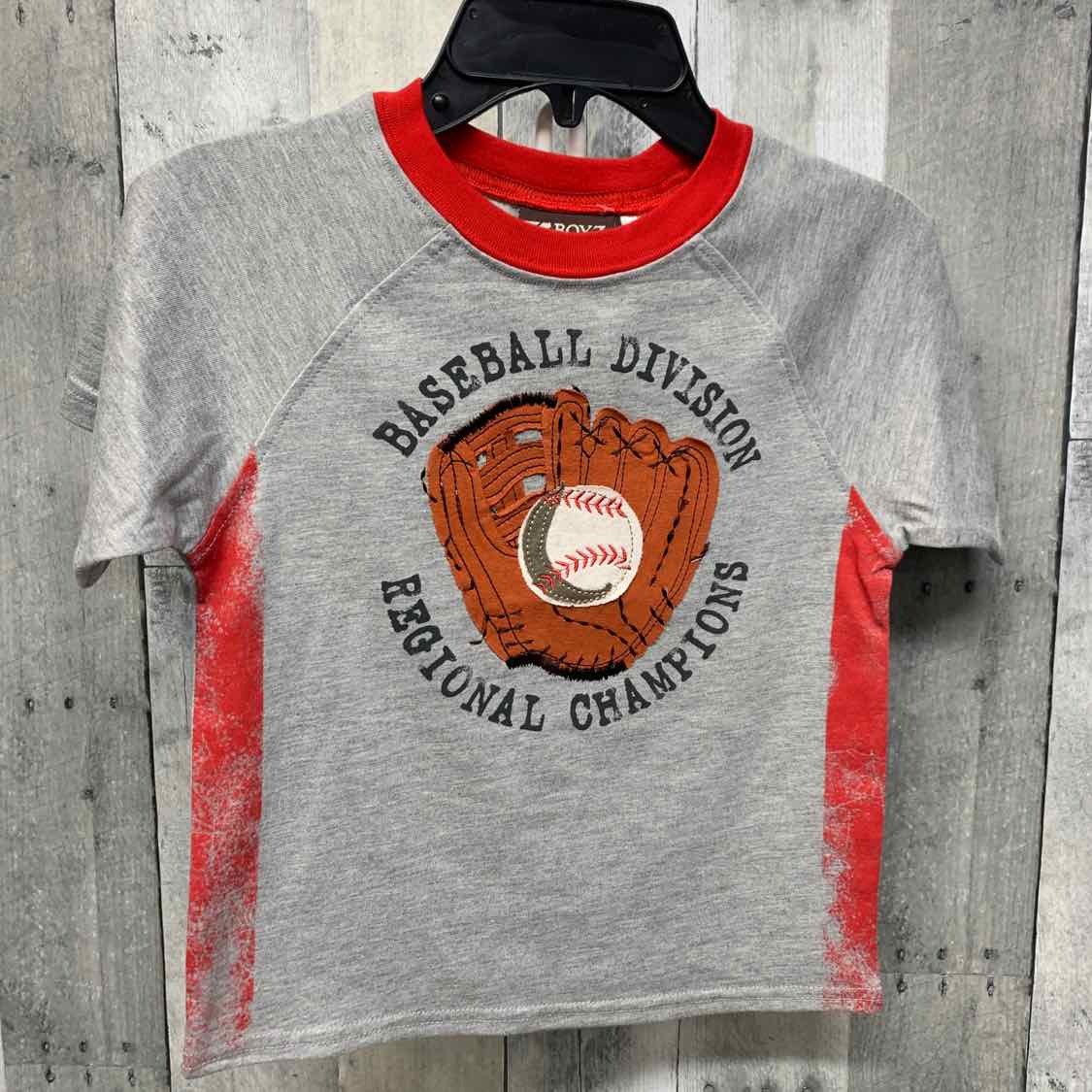 Size 5 Gray/Red Boyz Wear T Shirt