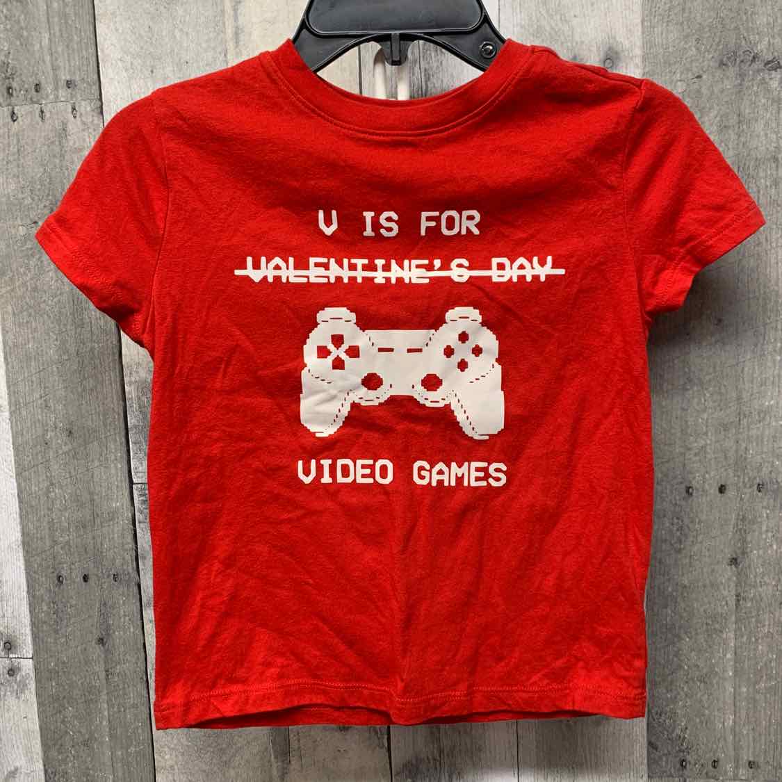 Size 4/5 Red/White Cat & Jack T Shirt