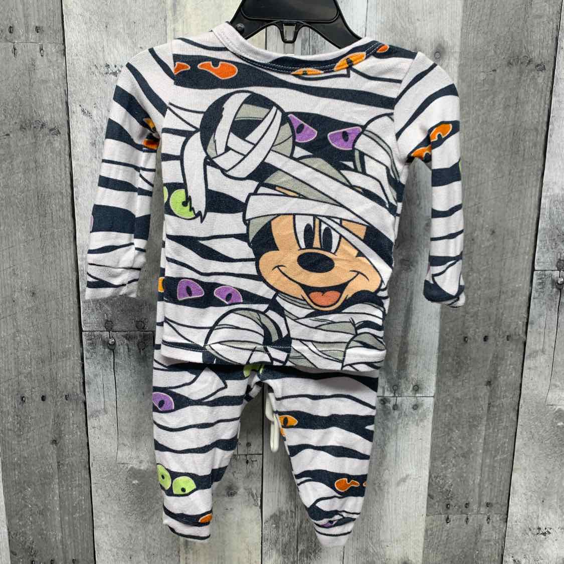 Size 12 Months White/Black Disney 2pc PJs