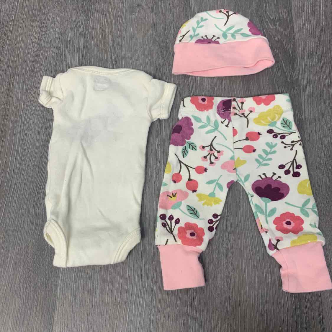 Size Preemie White/Pink B Brand Shirt/Leggings