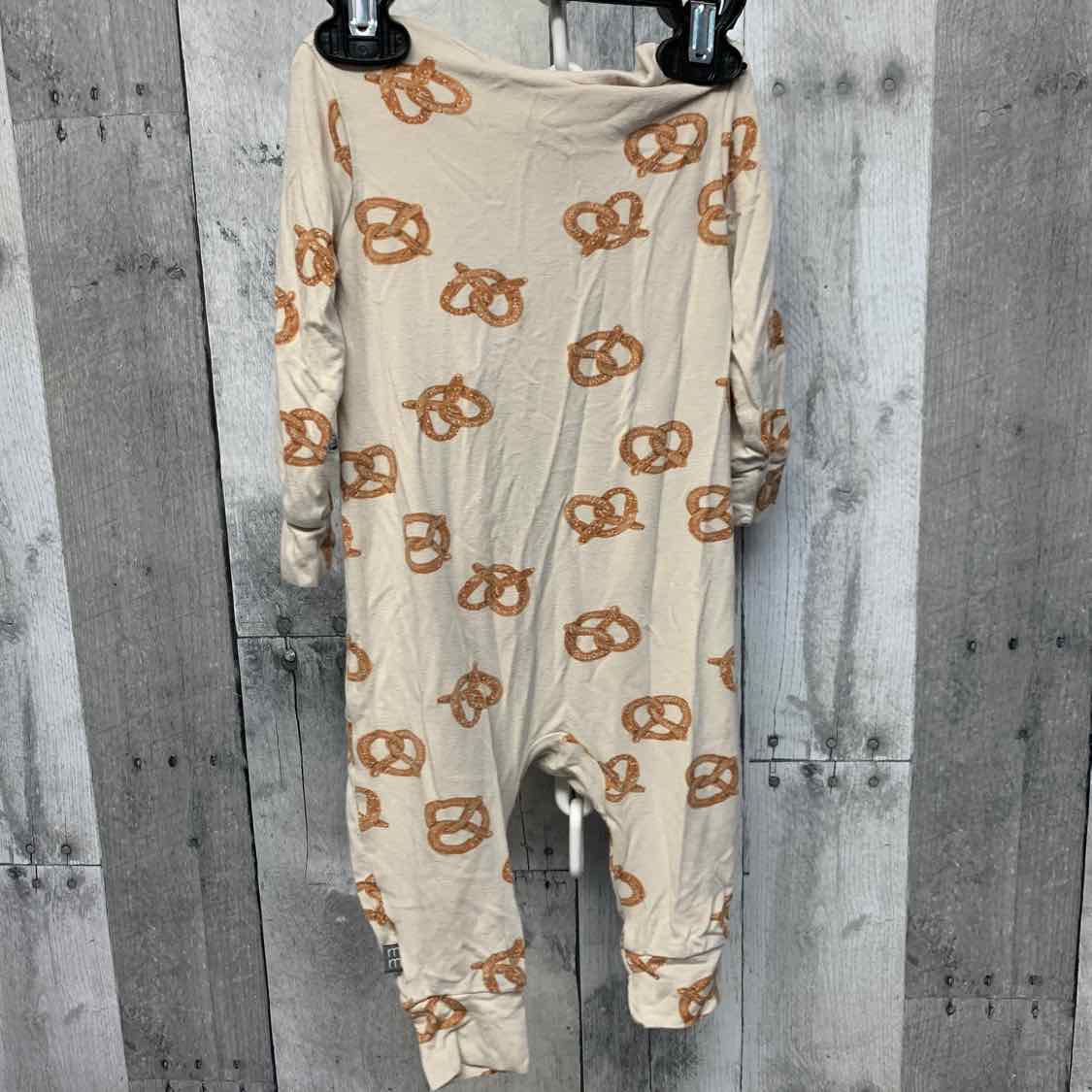 Size 6-9 Months Tan Print Modern Moments by Gerber Footy PJs
