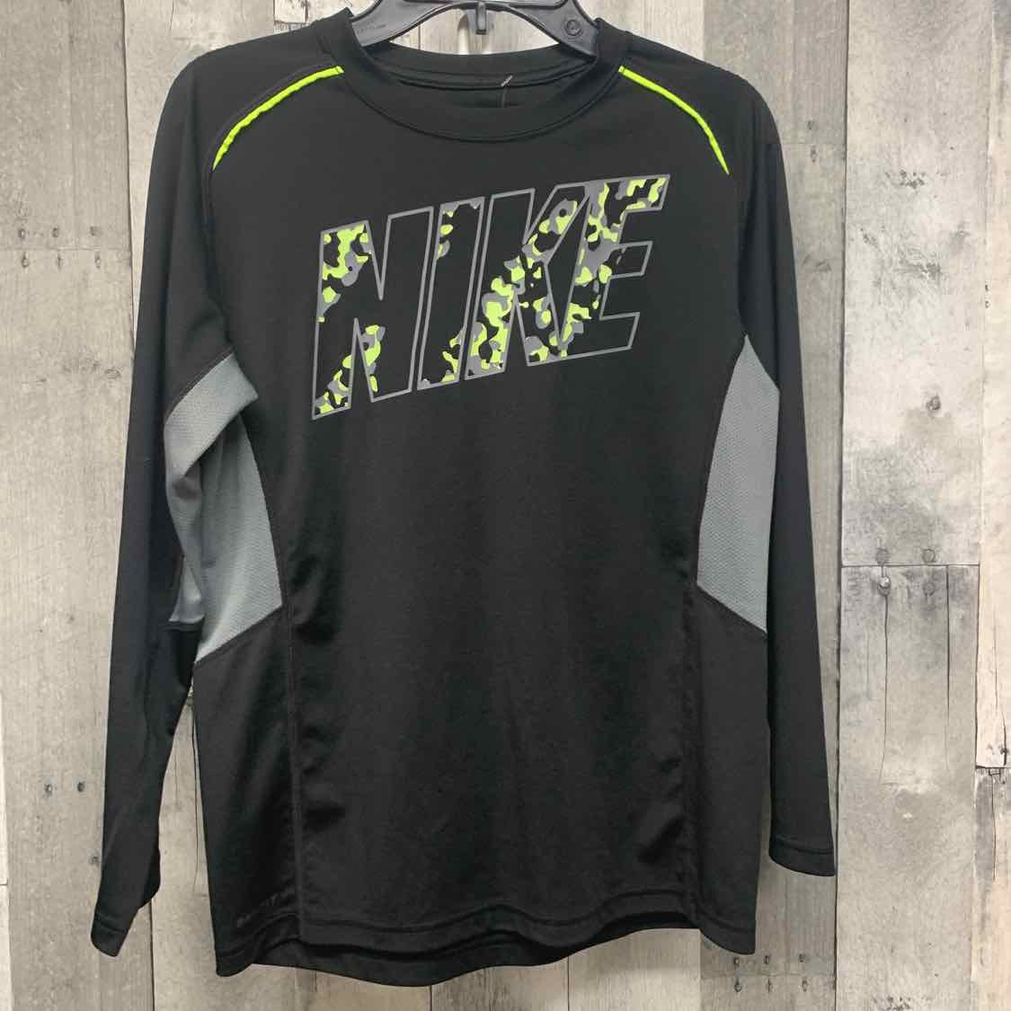 Size Medium Black Graphic Sport Brand Long Sleeve Shirt