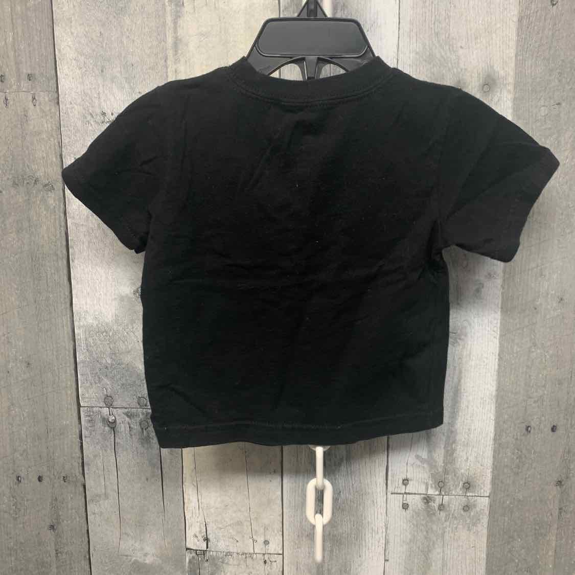 Size 12 Months Black Graphic Holiday Brands T Shirt