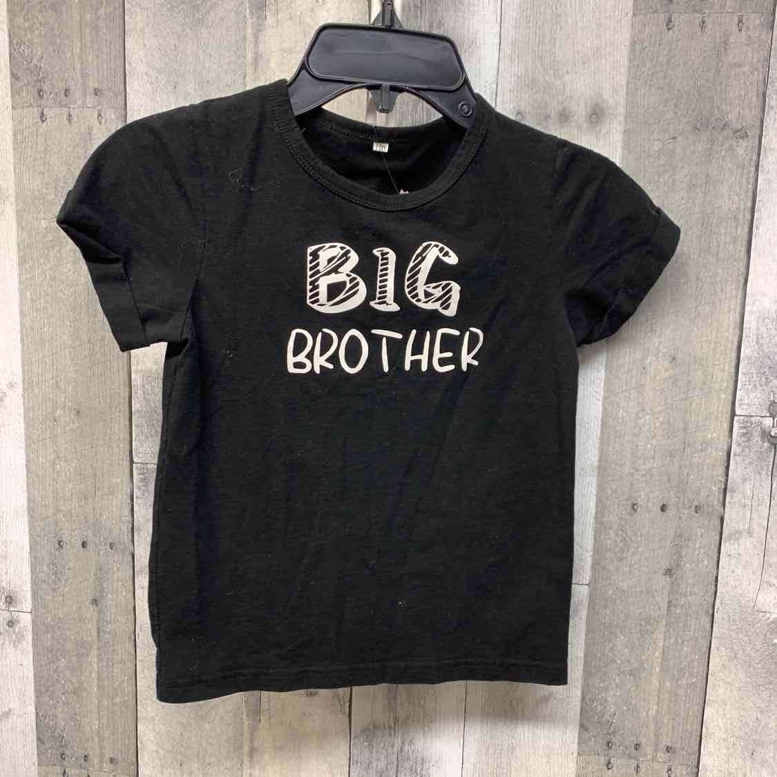 Size 5T Black Graphic B Brand T Shirt