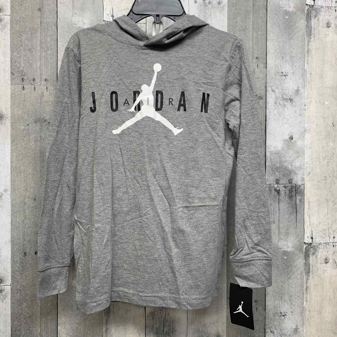 Size Medium Gray Graphic Sport Brand Long Sleeve Shirt