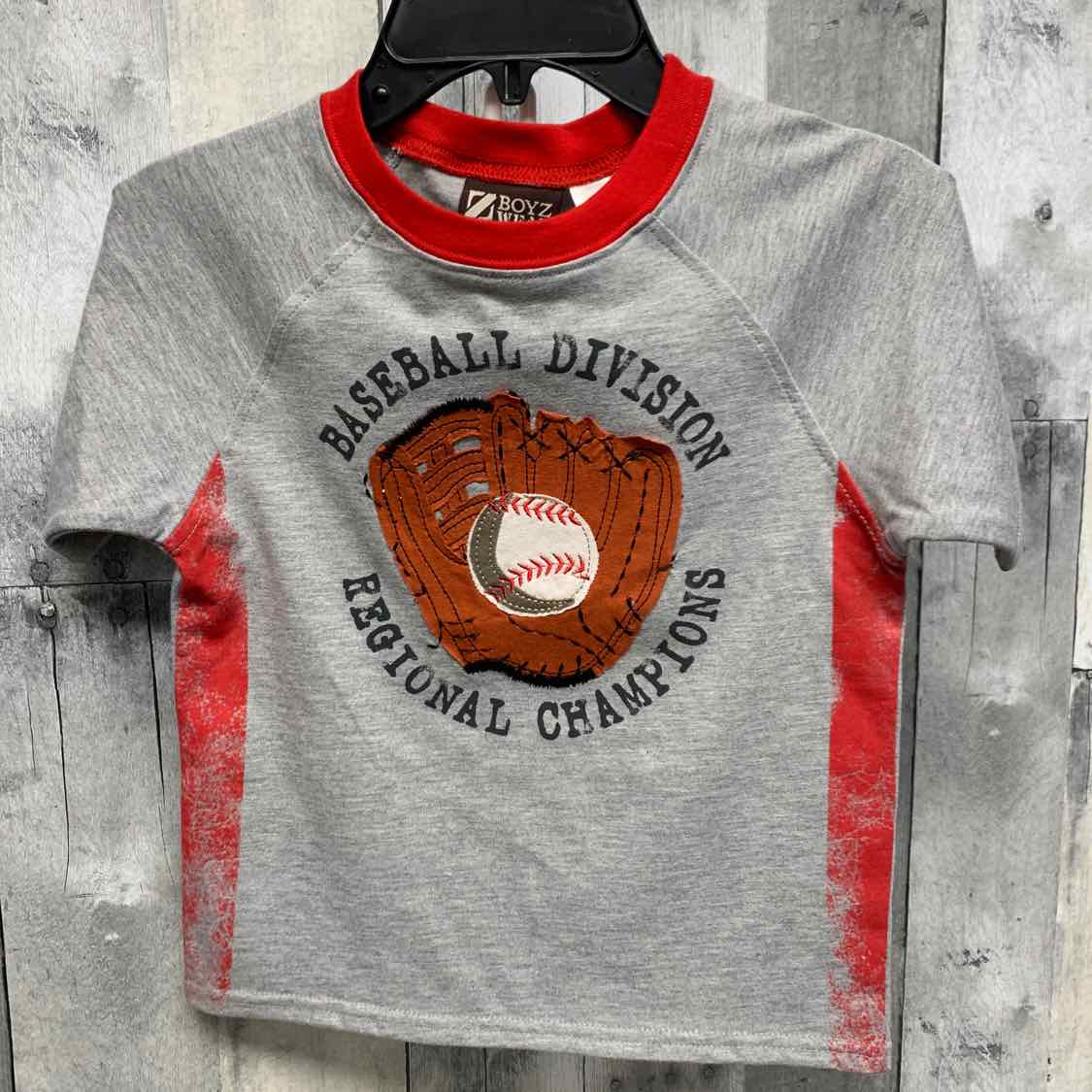 Size 5 Gray/Red Boyz Wear T Shirt