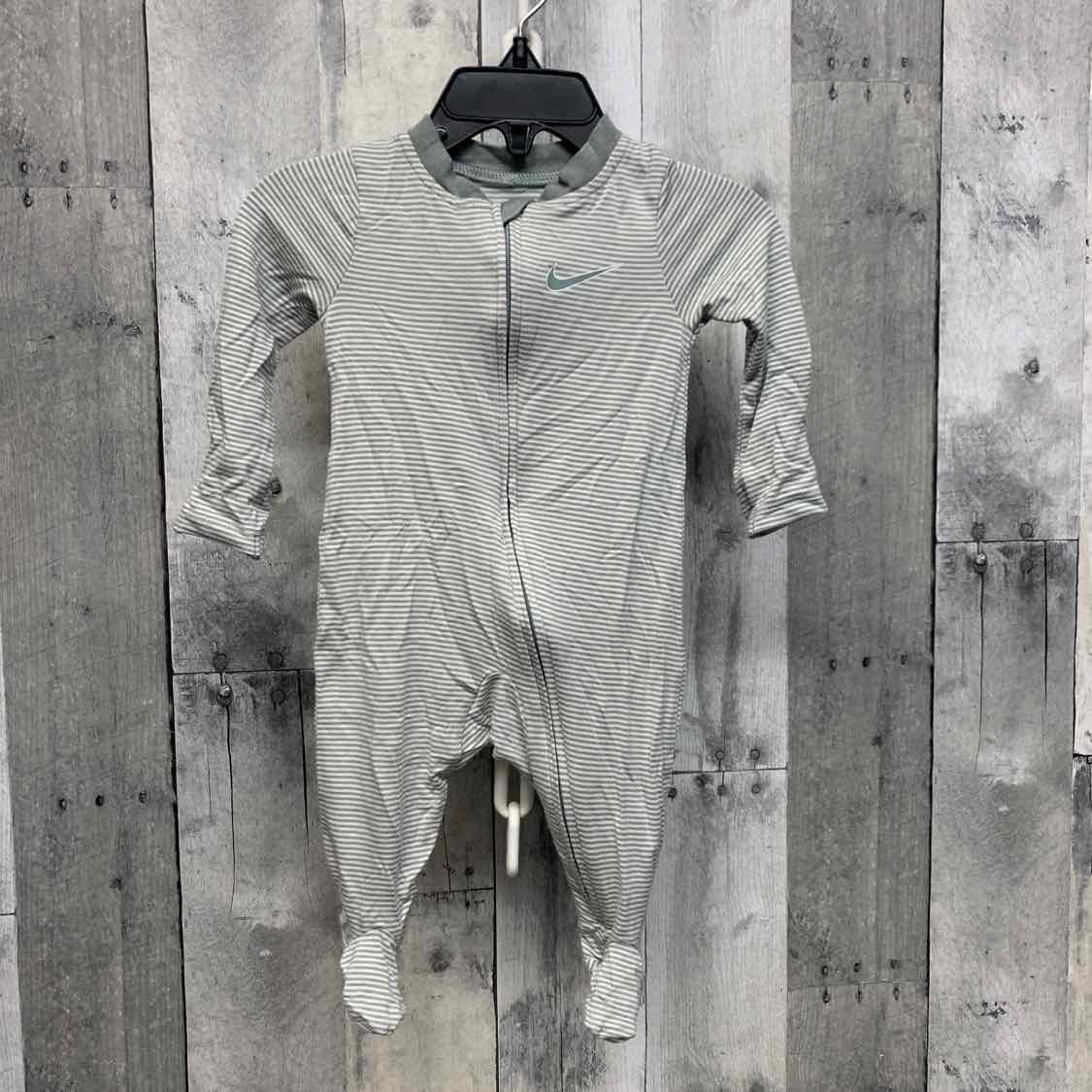 Size 3 Months White/Green Sport Brand Footy PJs