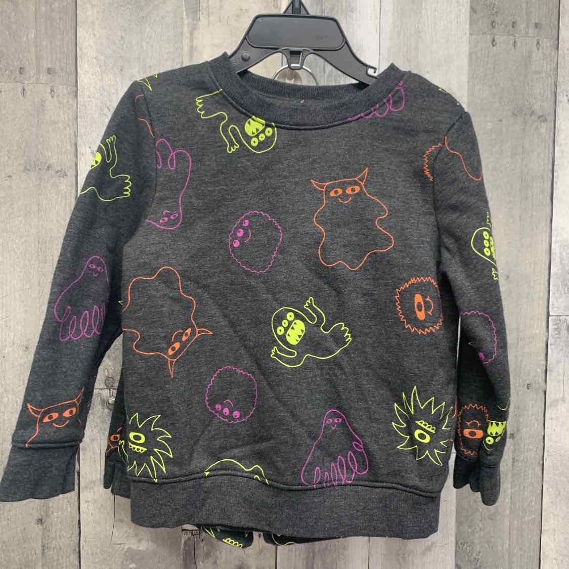 Size 3T Gray Print Cat & Jack Shirt/Shorts