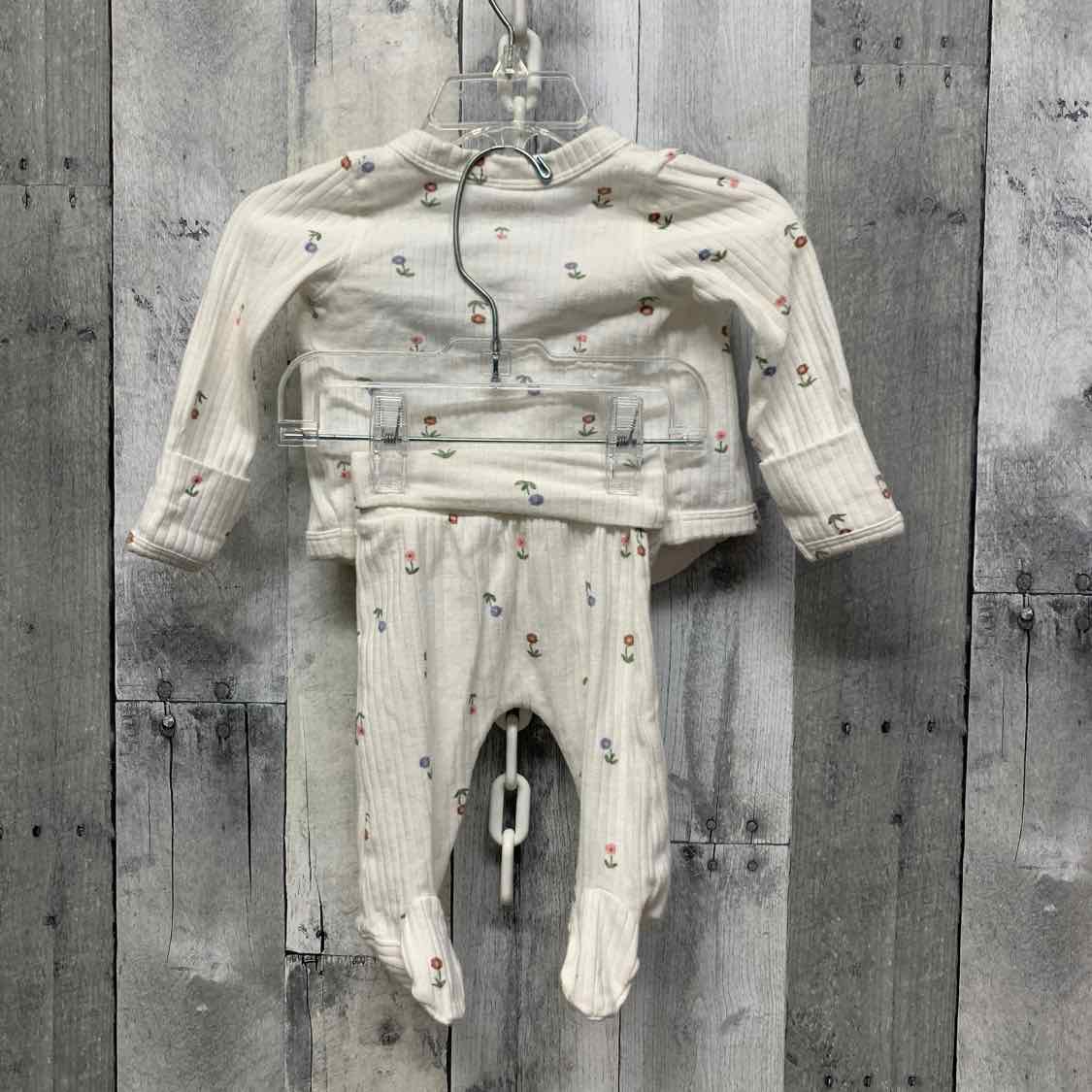 Size Newborn White Floral Print Just One You Shirt/Pants