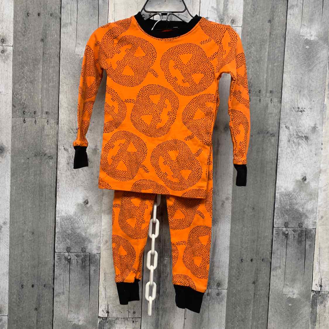Size 2T Orange/Black Carter's 2pc PJs