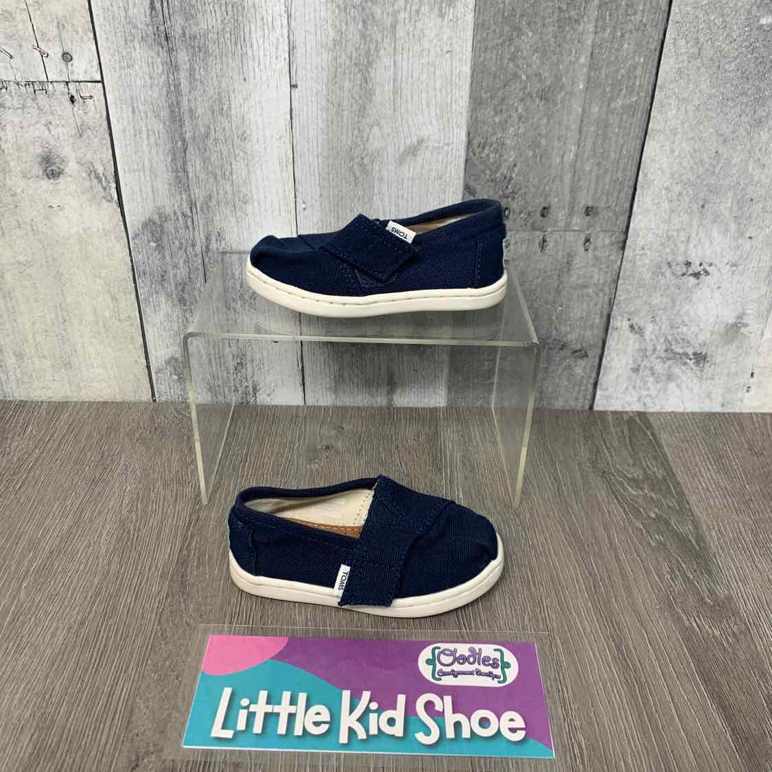 Size 5 Navy Toms Loafers