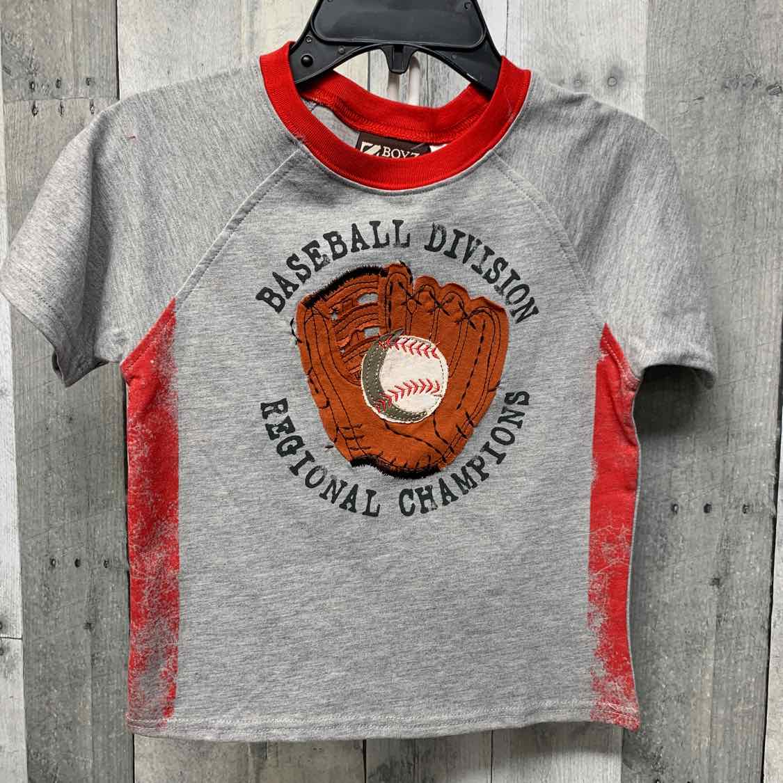 Size 5 Gray/Red Boyz Wear T Shirt
