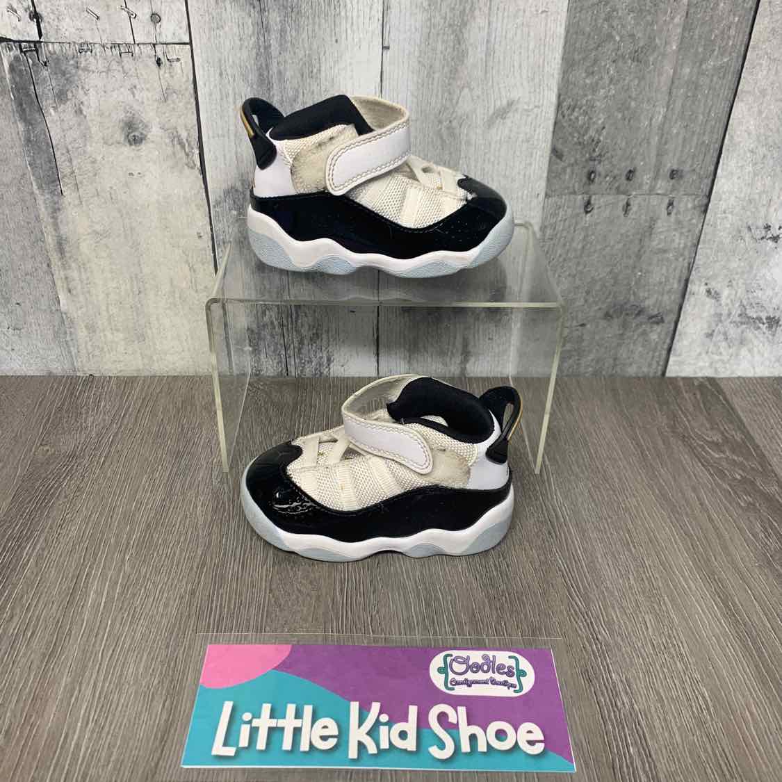 Size 5 Black/White Sport Brand Sneakers