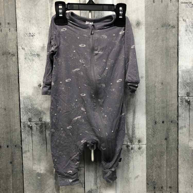 Size 3-6 Months Gray Print Modern Moments by Gerber Footy PJs