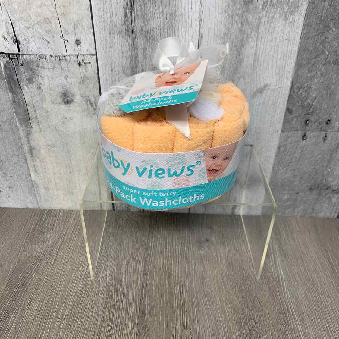 Generic White/Orange Wash Cloths