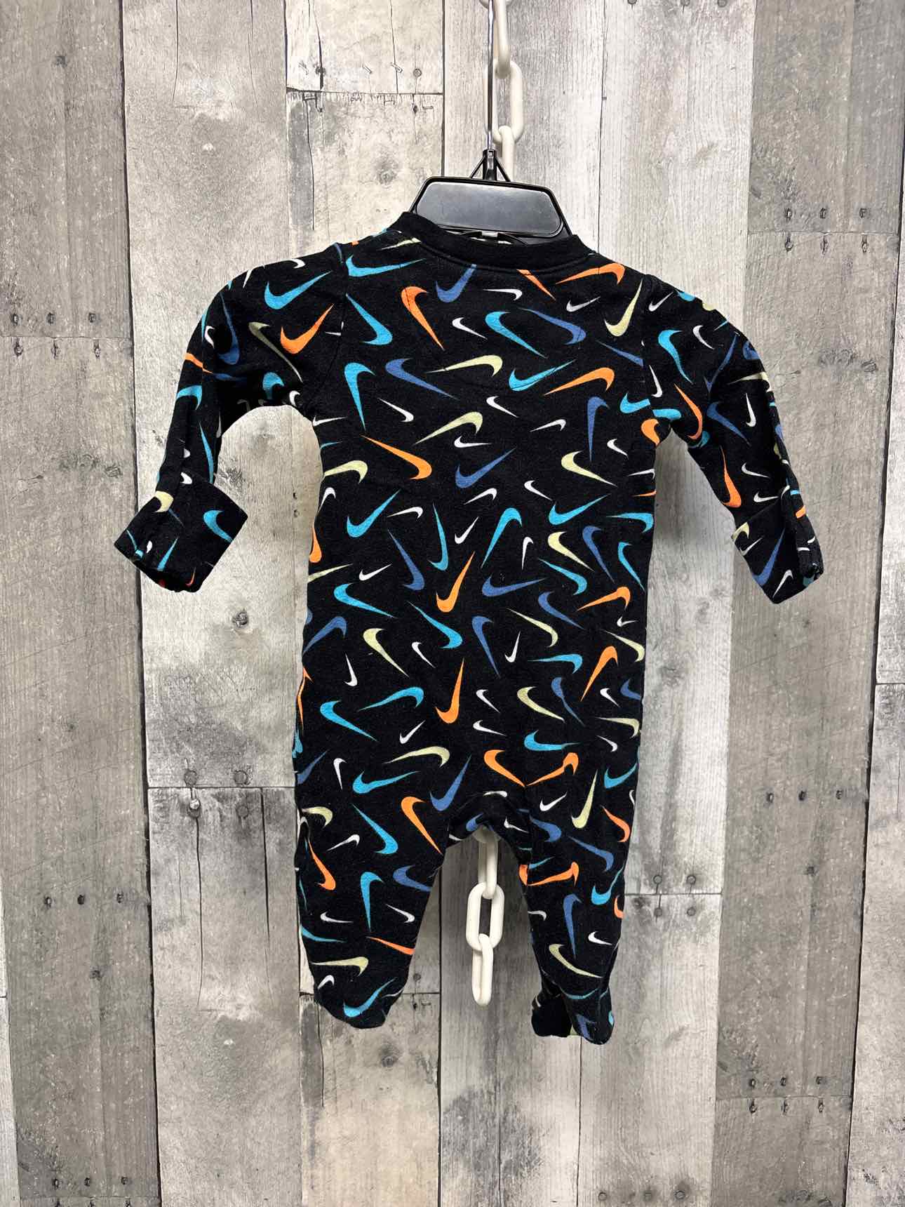 Size 3 Months Black Print Sport Brand Footy PJs