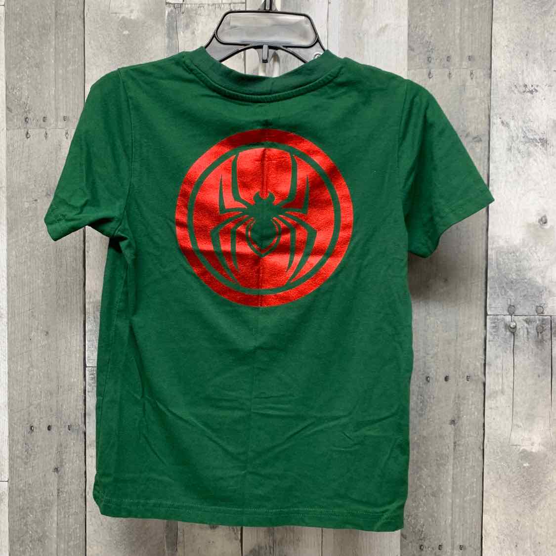 Size Medium Green Marvel T Shirt