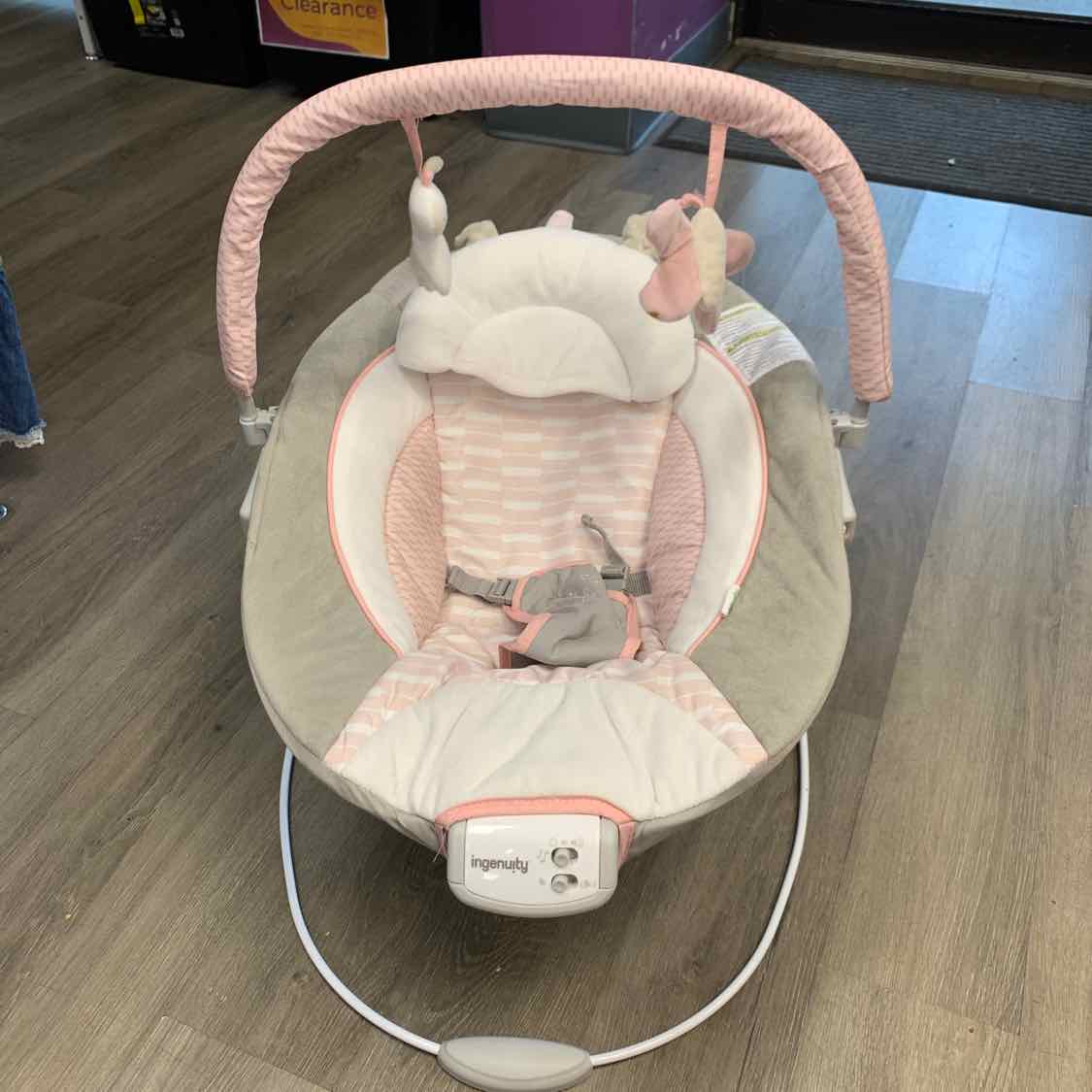 Ingenuity Tan/Pink Bouncer