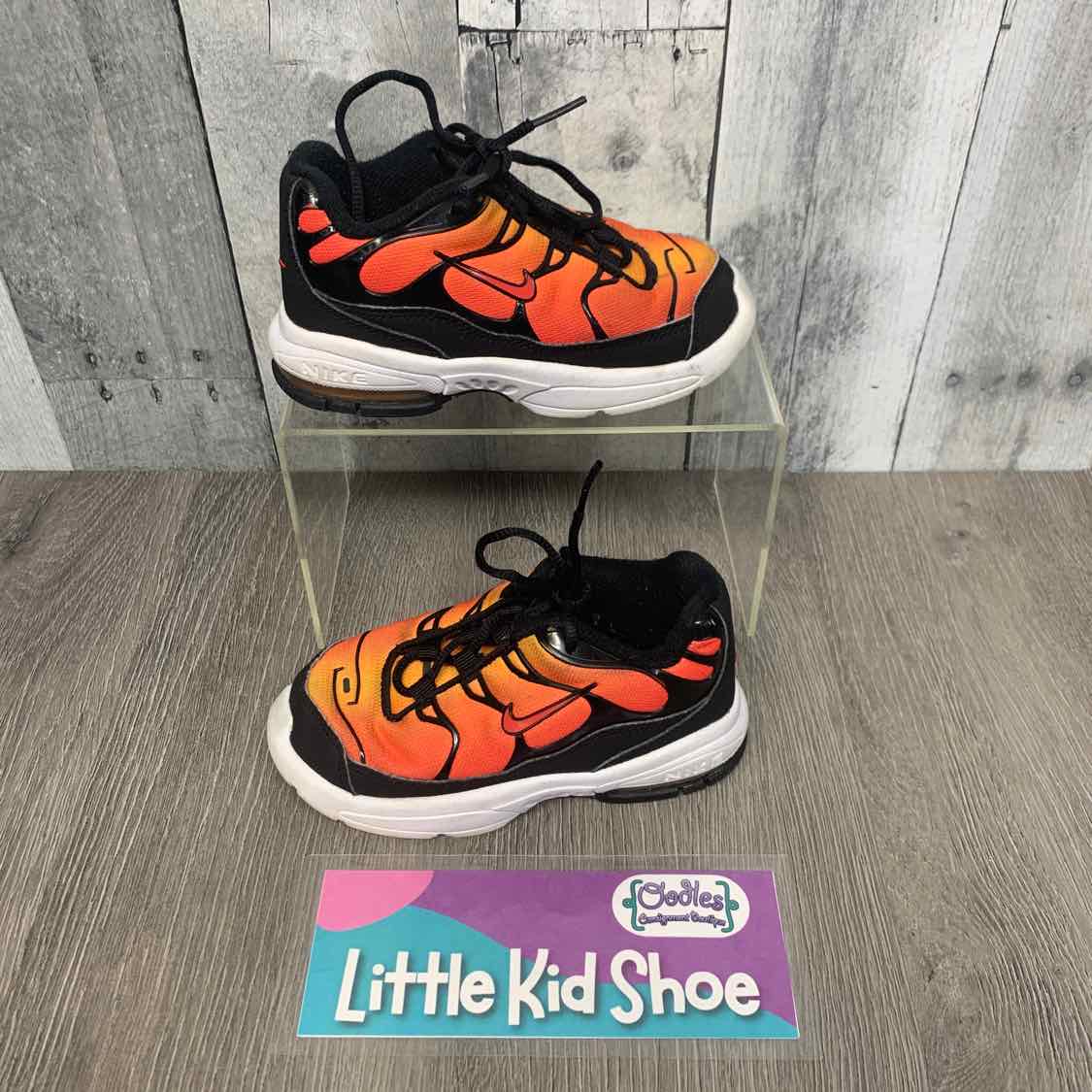 Size 9 Orange/Black Sport Brand Sneakers - OodlesCB