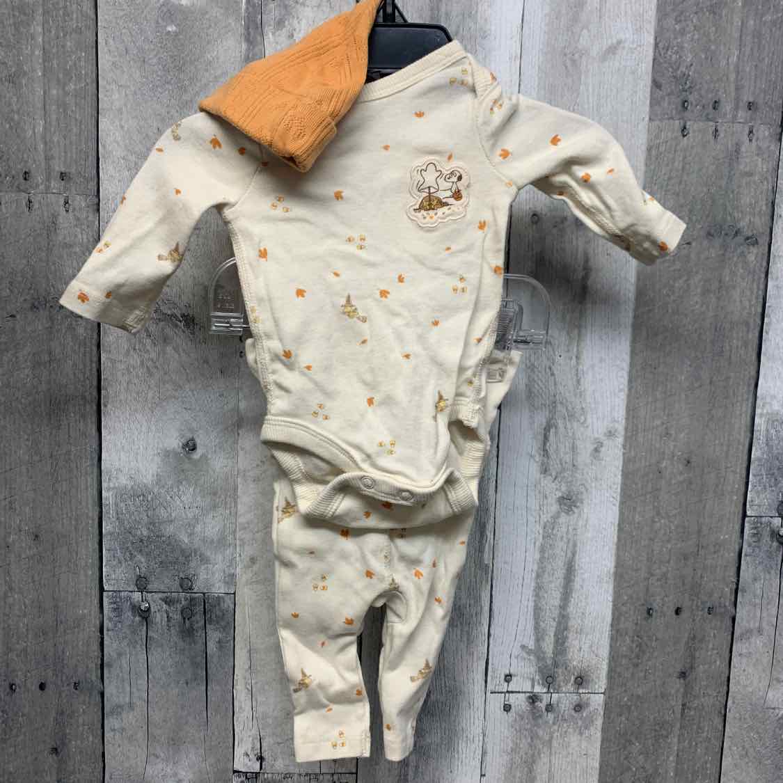 Size Newborn White/Orange Peanuts Shirt/Pants