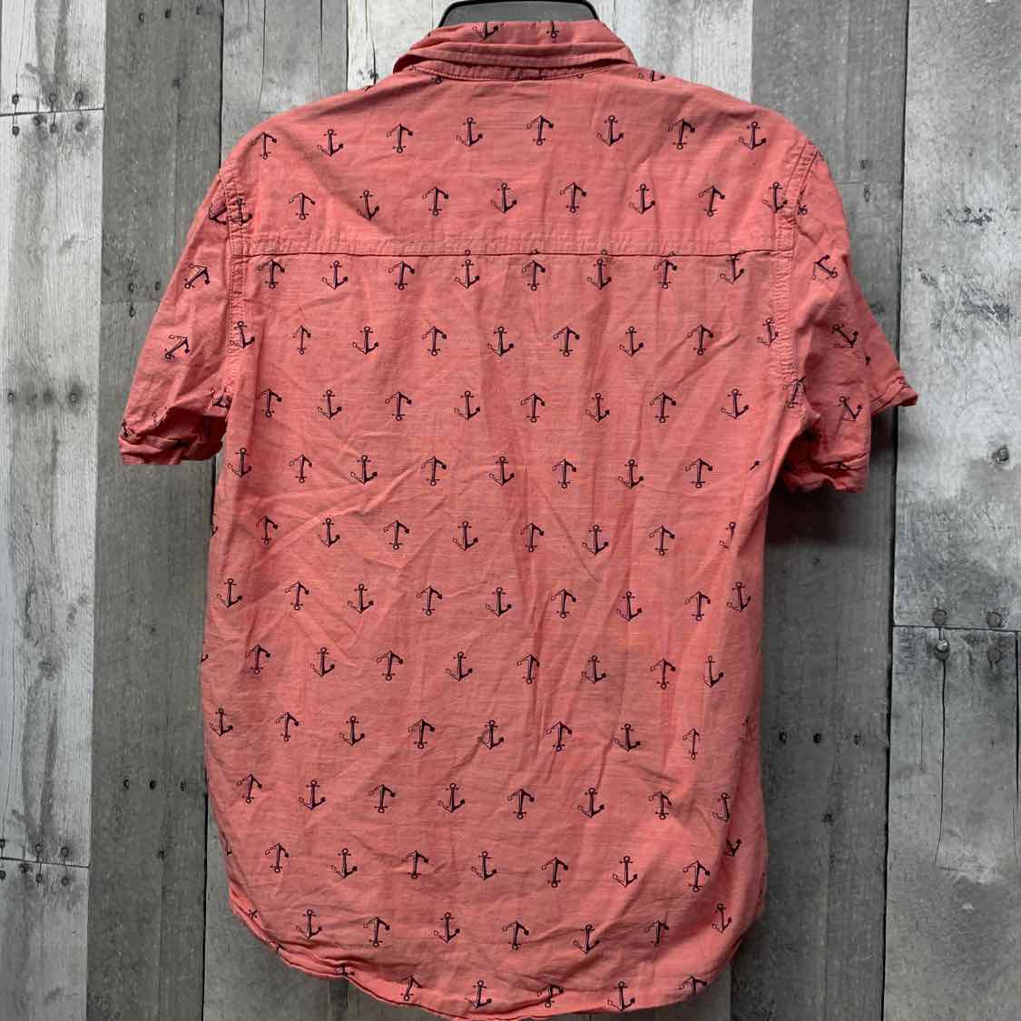 Size Medium Red/Navy Nautica Button Up