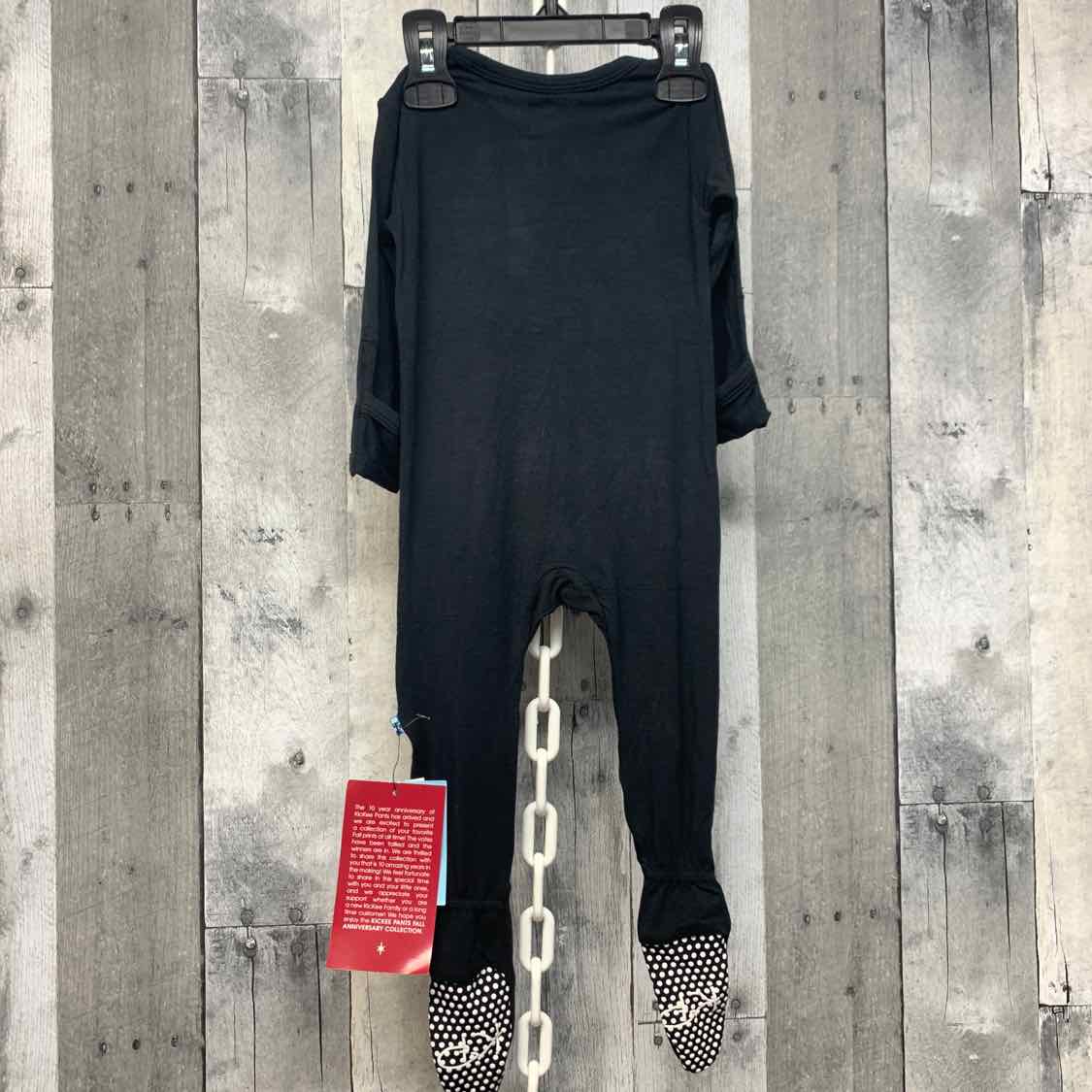 Size 6-9 Months Black Bamboo Footy PJs - OodlesCB