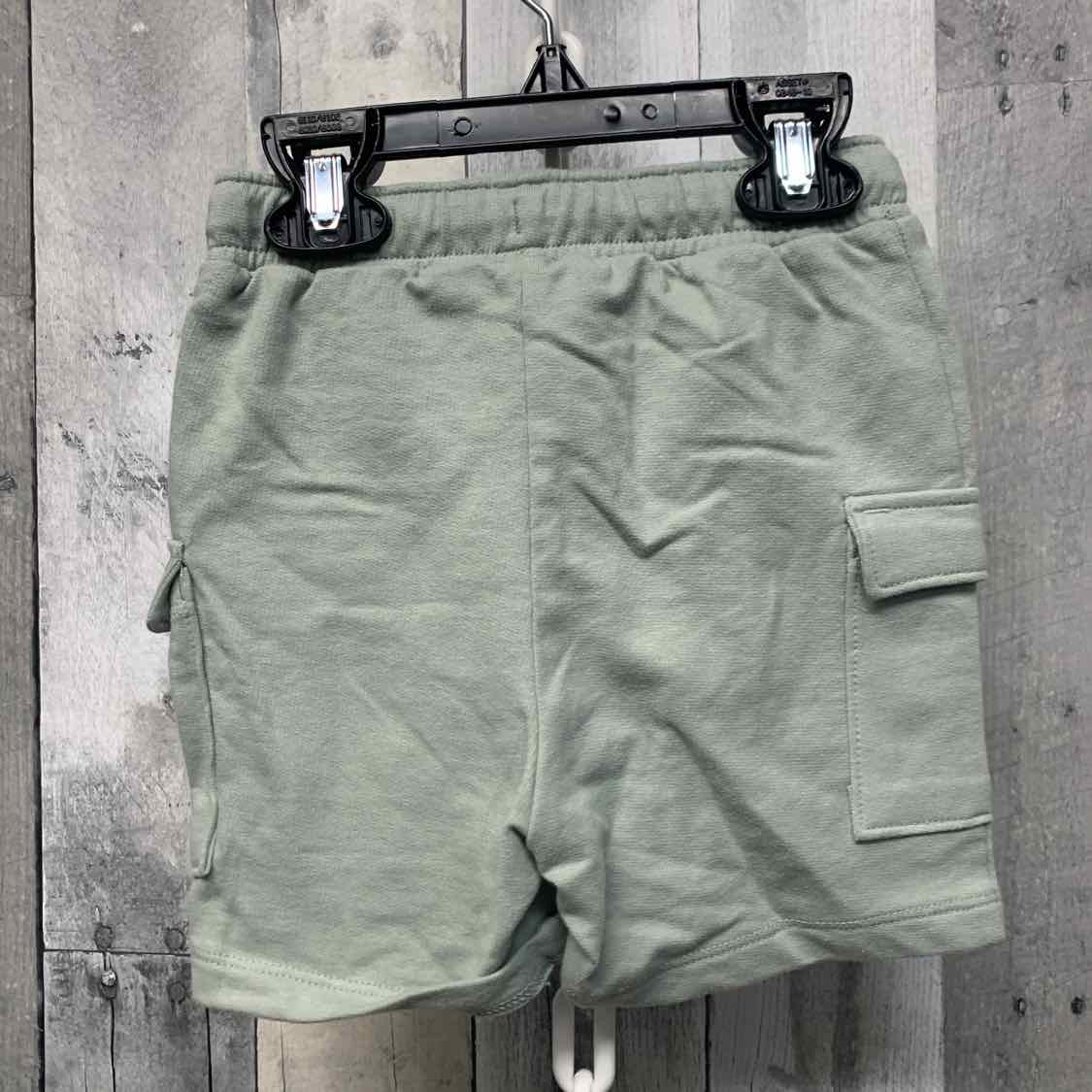 Size 12 Months Green/White H&M Shorts - Athletic