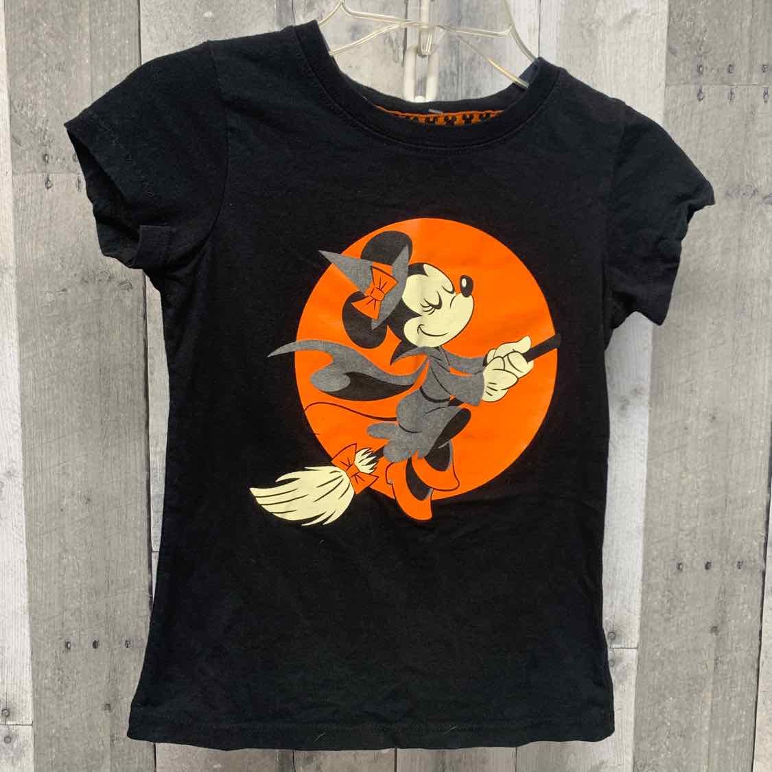 Size 6/6X Black Graphic Disney T Shirt