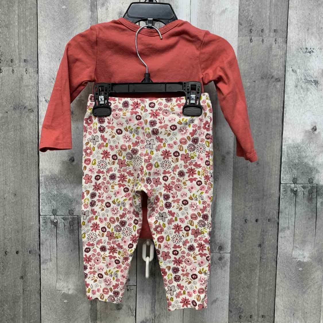 Size 12 Months Pink/White Carter's Shirt/Leggings