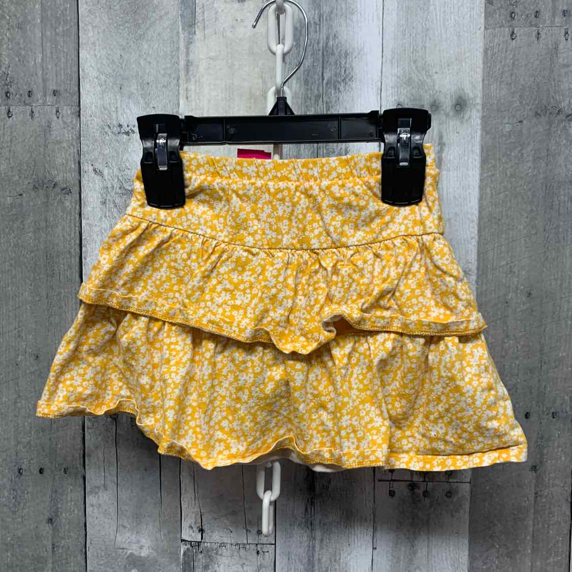 Size 6 Yellow Floral Print Jumping Beans Skirt