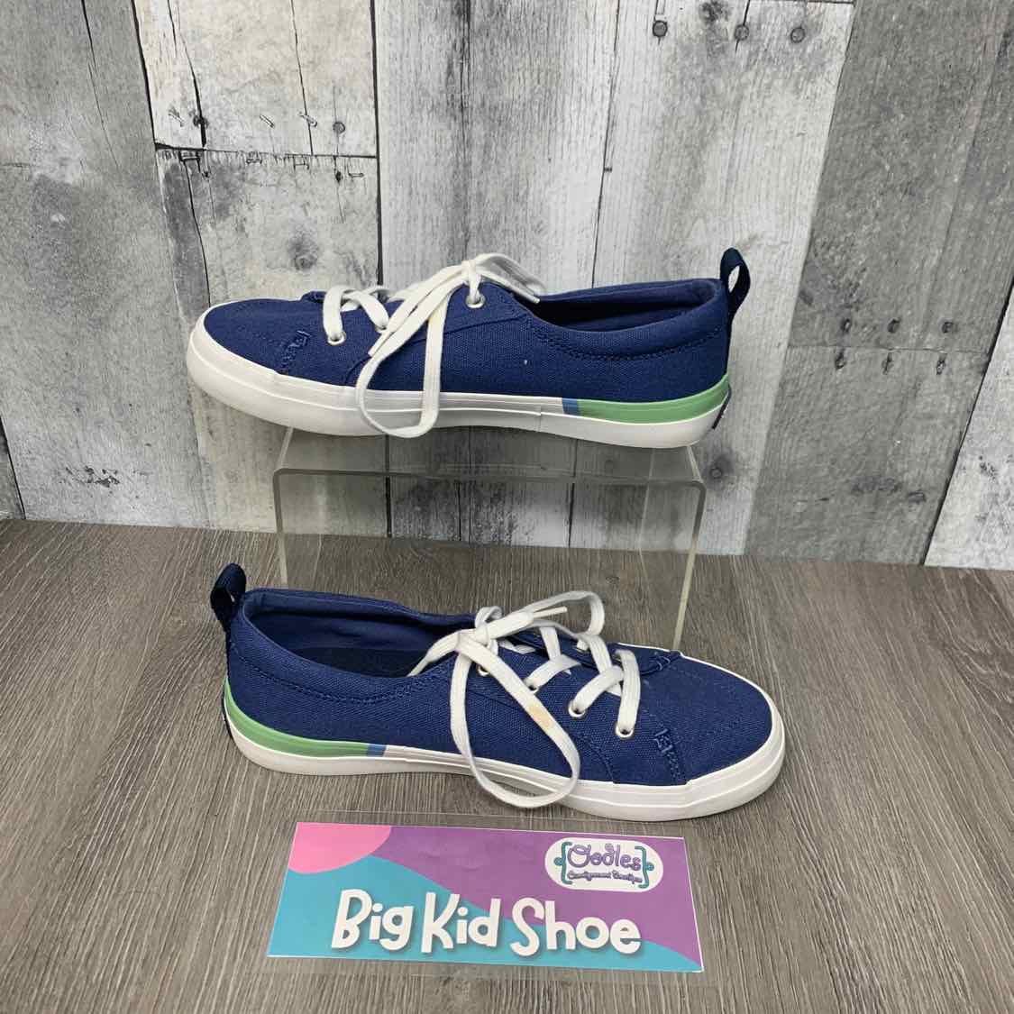 Size 6.5 Blue Sperry Sneakers