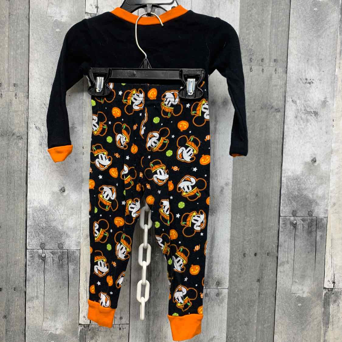 Size 2T Black/Gray Disney 2pc PJs