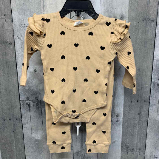 Size 3-6 Months Tan/Black Mid Brand Shirt/Leggings