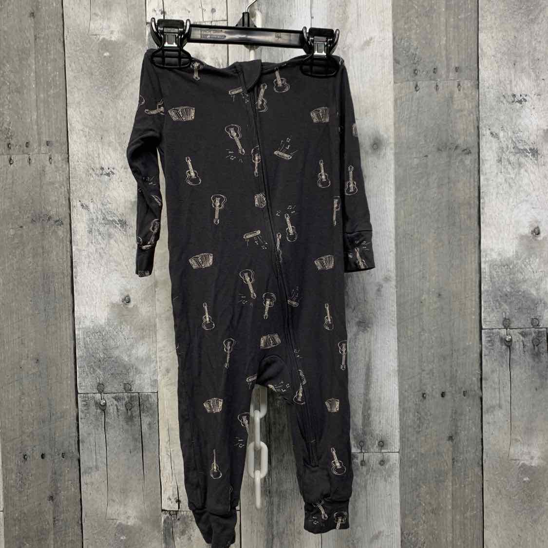 Size 3-6 Months Gray Print Gerber Footy PJs