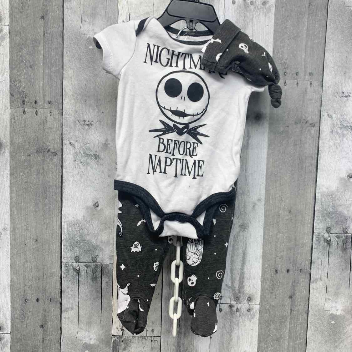 Size 3-6 Months White/Gray Disney Shirt/Pants