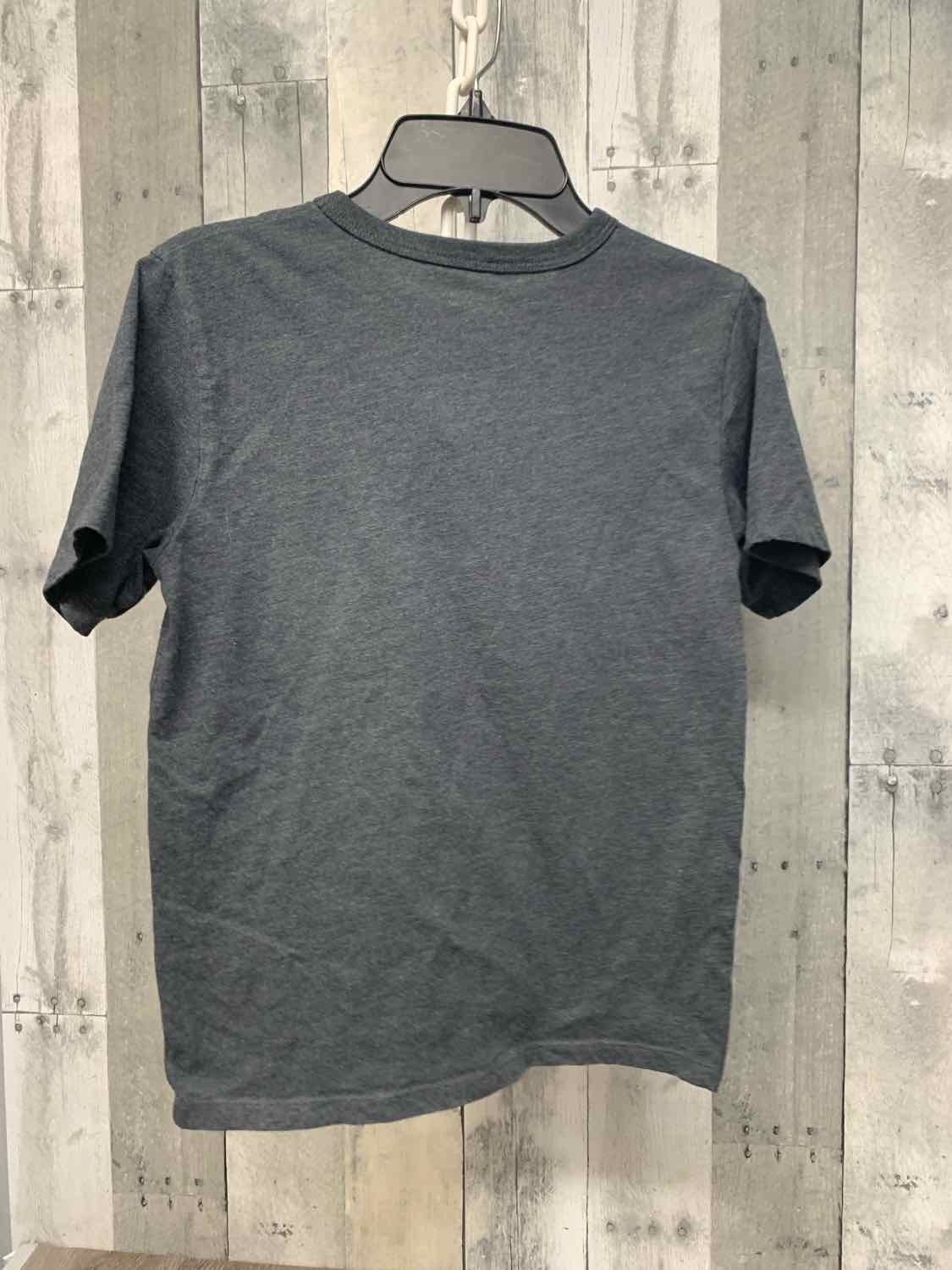 Size 7/8 Gray/White Children's Place T Shirt
