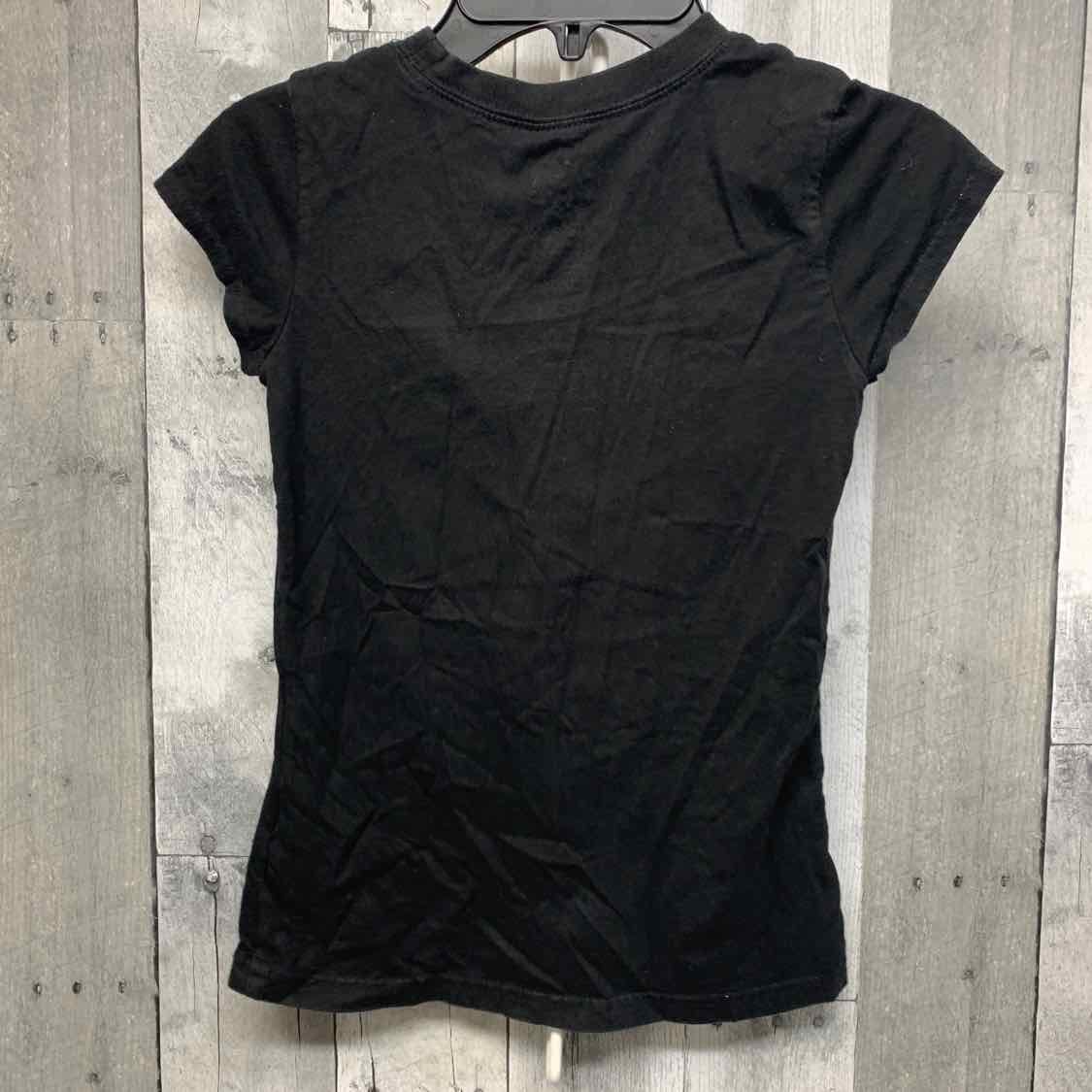 Size 7/8 Black Graphic Hello Kitty T Shirt