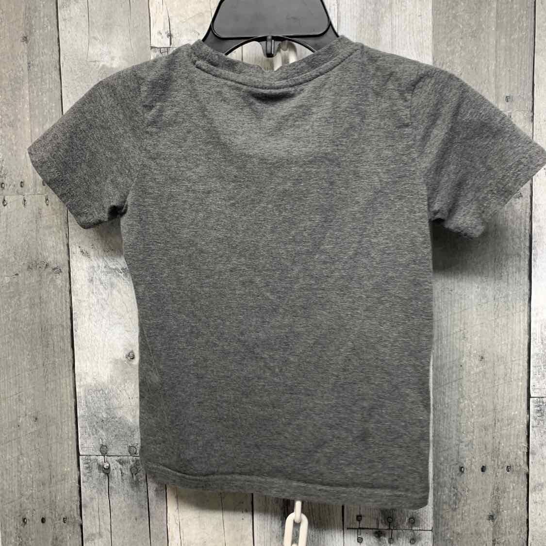 Size 6 Gray/Red Puma T Shirt