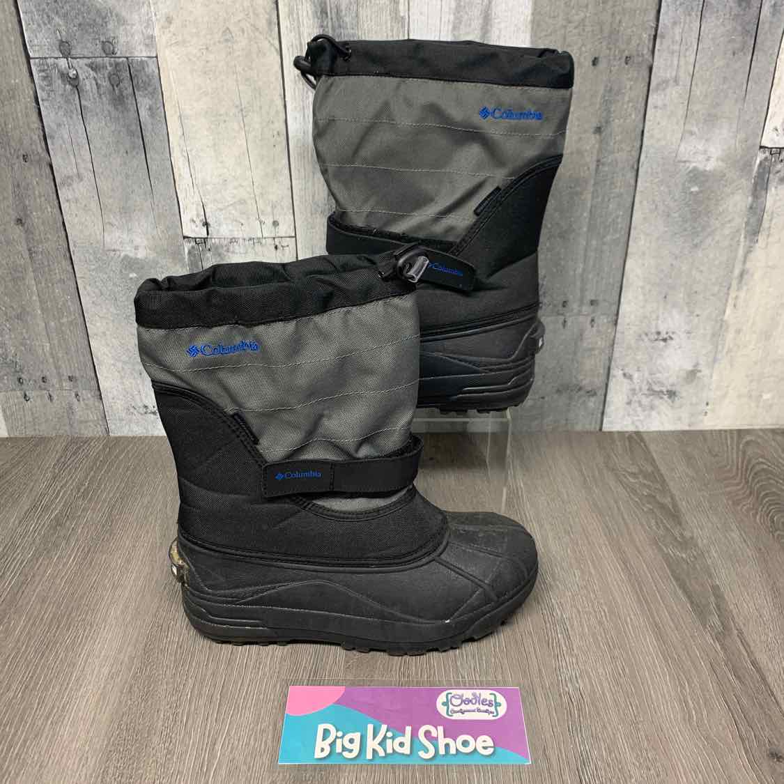 Size 5 Black Columbia Sportswear Snow Boots