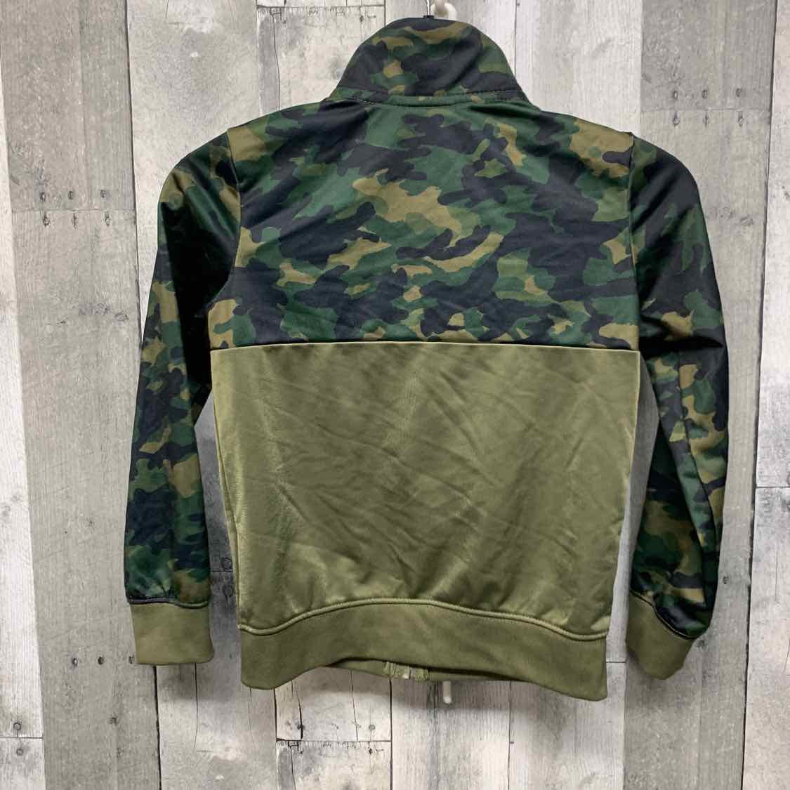 Size 5 Green Camo Sport Brand Light Jacket