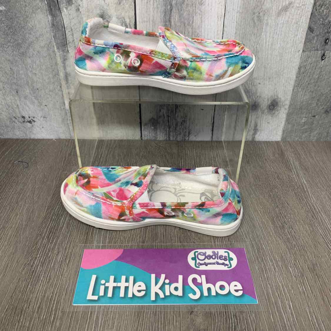 Size 11 White/Pink Roxy Loafers