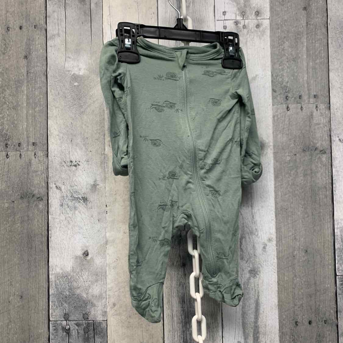 Size Newborn Green Modern Moments by Gerber Footy PJs
